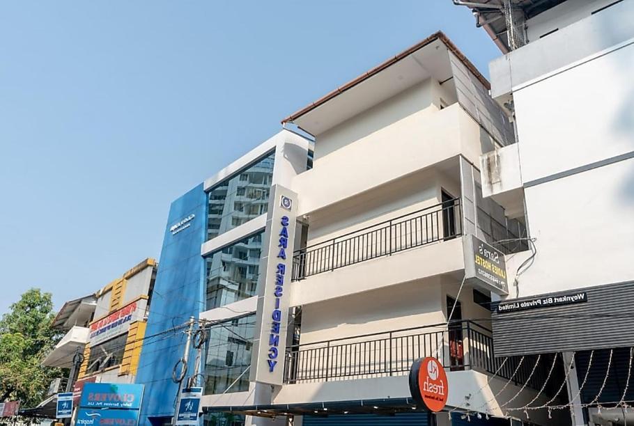 Masterkey Deluxe Rooms Коччи Экстерьер фото